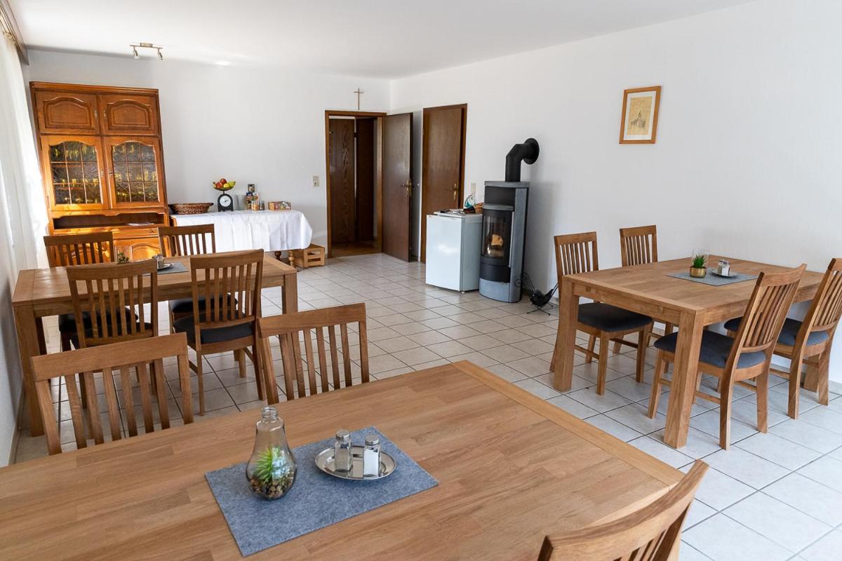 Gaestehaus A21 Kinheim Exteriör bild