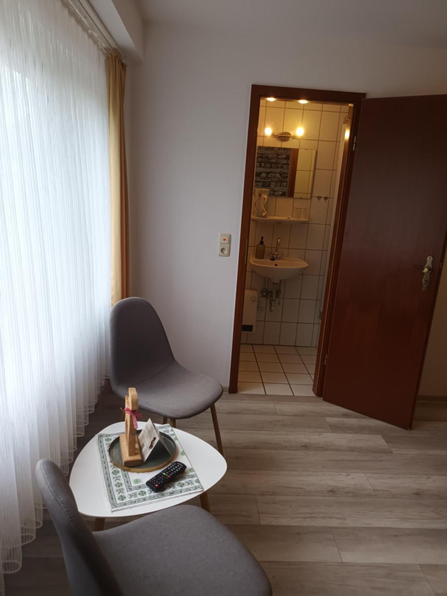 Gaestehaus A21 Kinheim Exteriör bild